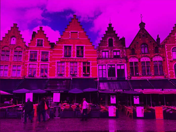 Photo showing how a magenta effect is produced when each luminosity level is retained in each channel