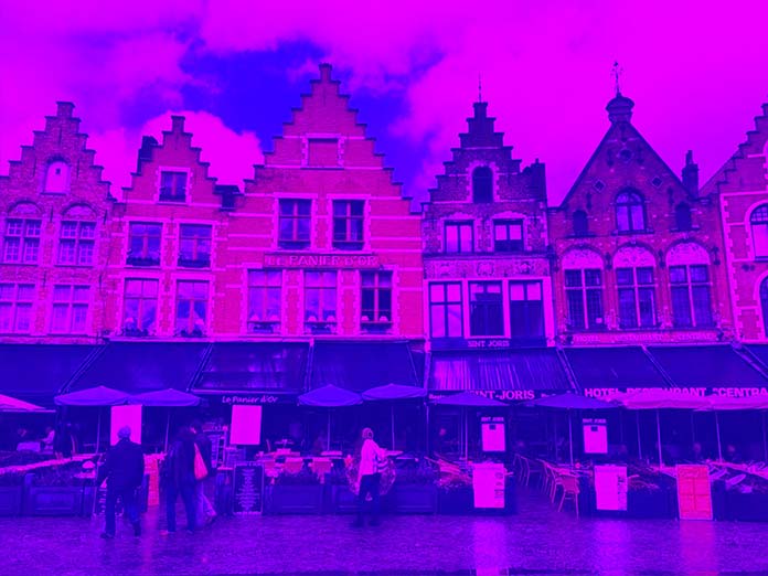 Image showing a mixture of colors in the shadows